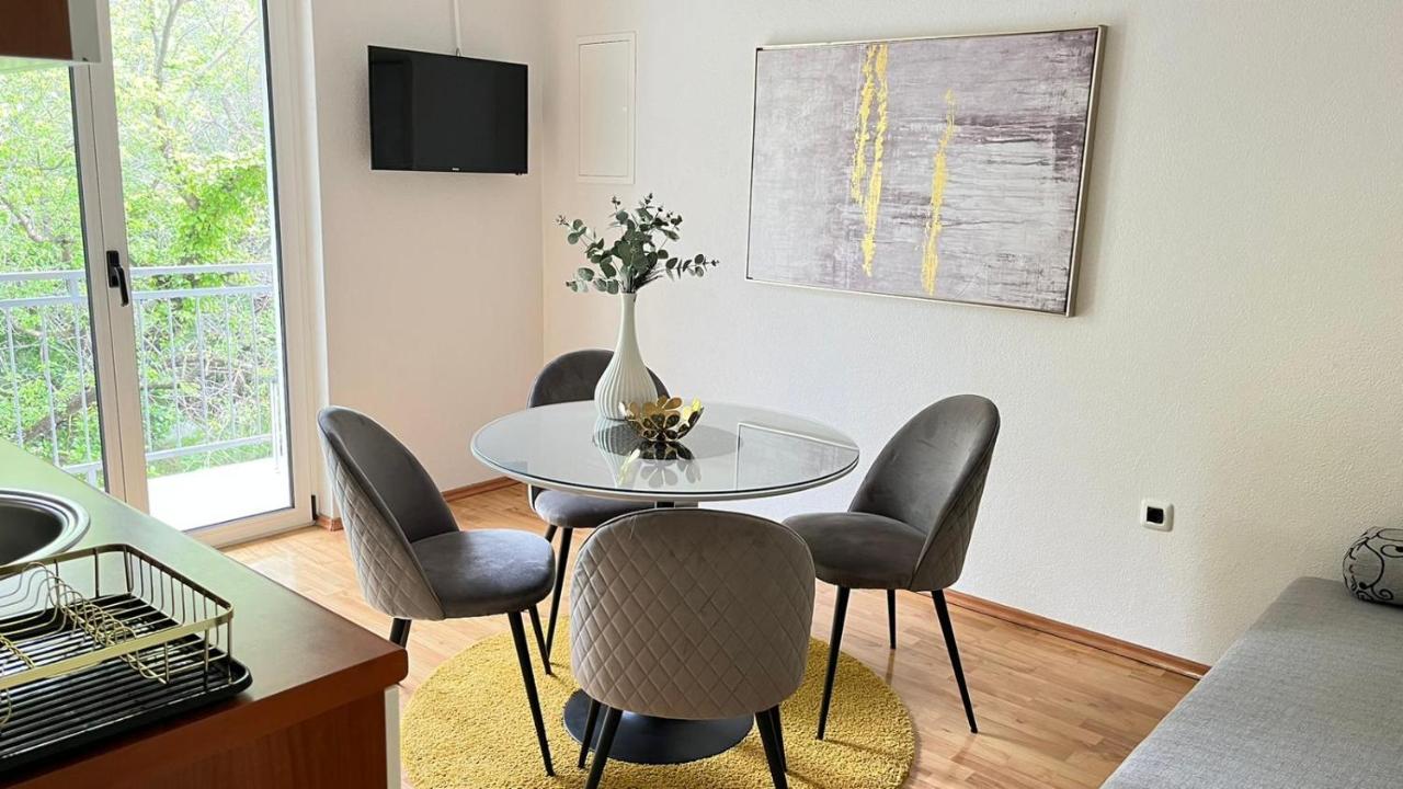 Guesthouse Civljak บาชกาโวดา ภายนอก รูปภาพ